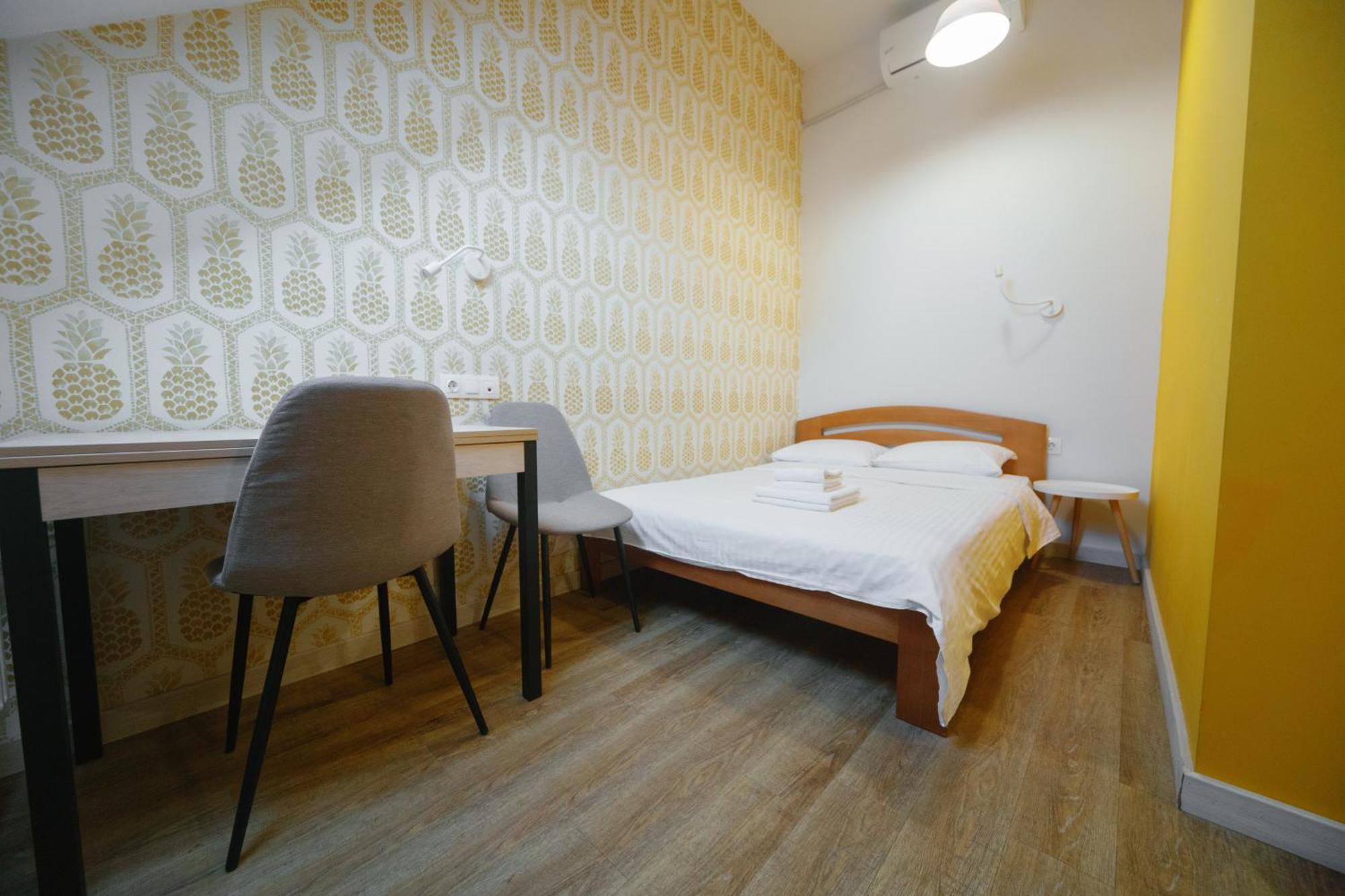 Bonapart Delux Lviv Exteriör bild