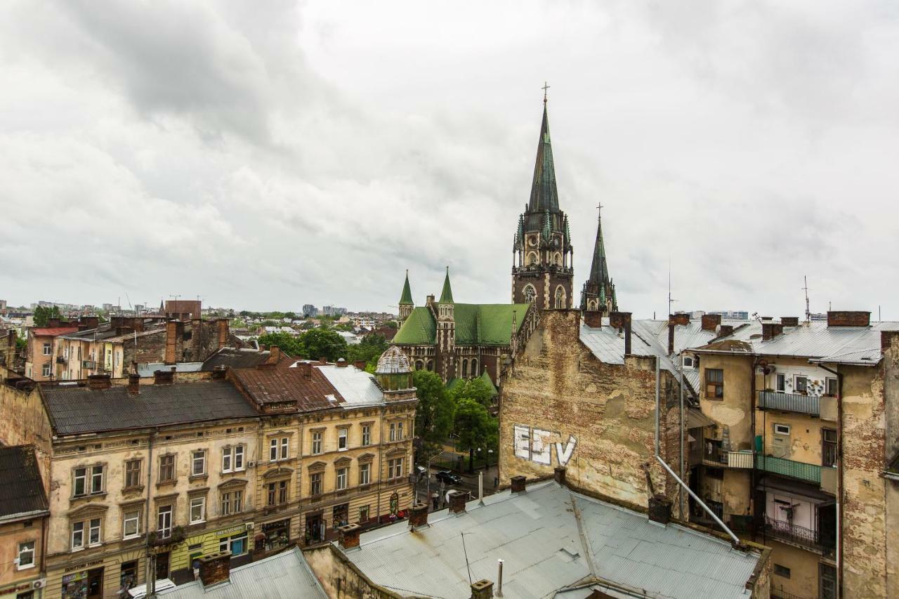 Bonapart Delux Lviv Exteriör bild