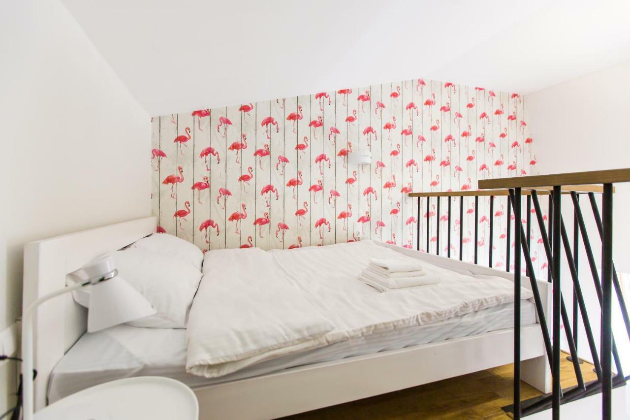 Bonapart Delux Lviv Exteriör bild
